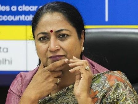 दिल्ली के जनकल्याण शिविरों में पहुंचे 15,186 लोग:त्रिलोकपुरी केंद्र पर सबसे ज्यादा भीड़, 42 केंद्रों पर राशन कार्ड की शिकायत कराई दर्ज