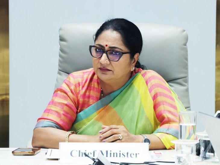 दिल्ली में बाबू नहीं अटका पाएंगे फाइलें:ई-ऑफिस से 1.38 लाख से ज्यादा डिजिटल फाइलें क्लियर, CM रेखा गुप्ता ने जारी किए आंकड़े