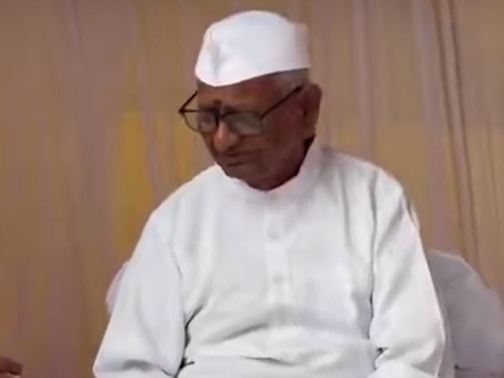 अन्ना हजारे का छात्र आंदोलन के समर्थन में मौन:सरकार से अपील की- आंदोलनकारियों से बात करें, निर्भया आंदोलन के दौरान अनशन किया था