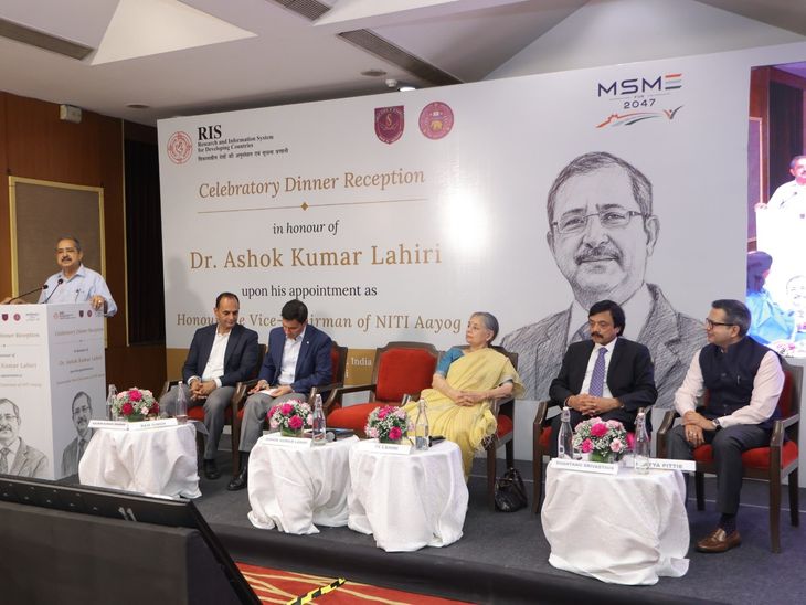 विकसित भारत के लिए शिक्षा- सरकार का मजबूत तालमेल जरूरी:नीति आयोग के उपाध्यक्ष अशोक लाहिड़ी बोले- निर्माण, संस्थागत सहयोग से मिलेगी विकास को नई गति