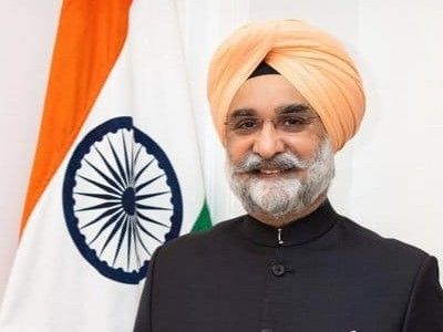 NEET प्रदर्शन से जुड़े 13 केस वापस लेगी दिल्ली सरकार:एलजी की मंजूरी के बाद फैसला, एरोसिटी विकास कार्यों की एलजी ने की समीक्षा