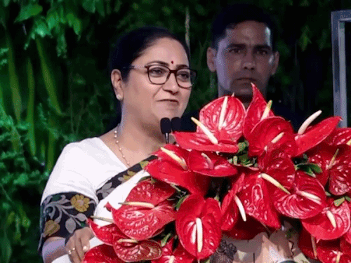 दिल्ली में मिशन 70 लाख पौधारोपण की शुरुआत:अमित शाह ने किया शुभारंभ, सीएम बोलीं- विकास और पर्यावरण साथ-साथ; 12 लाख पौधे मुफ्त बांटे जाएंगे