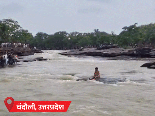 कश्मीर के कुपवाड़ा में बादल फटे:बिहार में बिजली गिरने से 8 की मौत, UP के 72 जिलों में भारी बारिश का अलर्ट