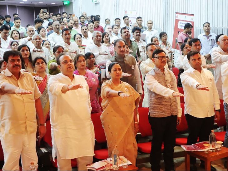 दिल्ली में टीबी मुक्त भारत अभियान को जनआंदोलन बनाएं:सीएम रेखा गुप्ता ने जनप्रतिनिधियों से की अपील, 3,300 से ज्यादा निक्षय मित्र जुड़े
