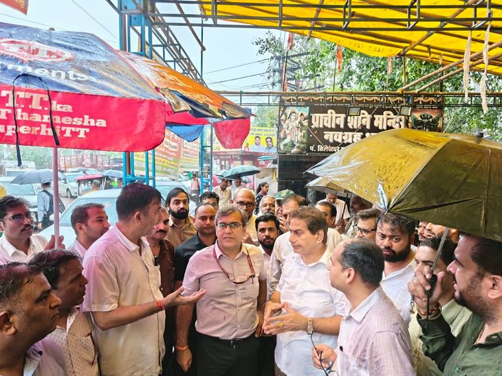 मानसून में जलभराव रोकने निगम की फील्ड मॉनिटरिंग तेज:निगम कमिश्नर खुद उतरे सड़कों पर, बारिश के दौरान संवेदनशील इलाकों में लगातार निगरानी के निर्देश